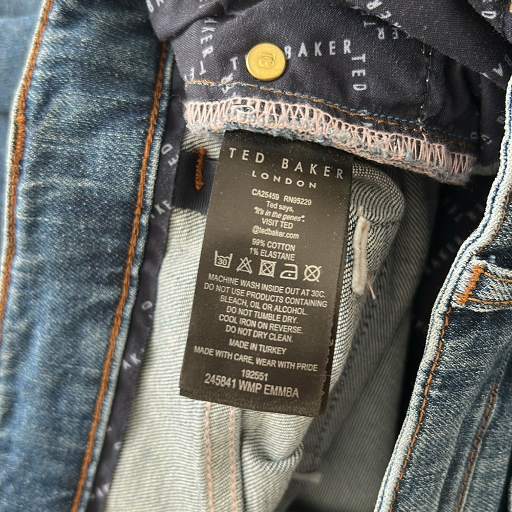 Jeans - Picture 5 of 5